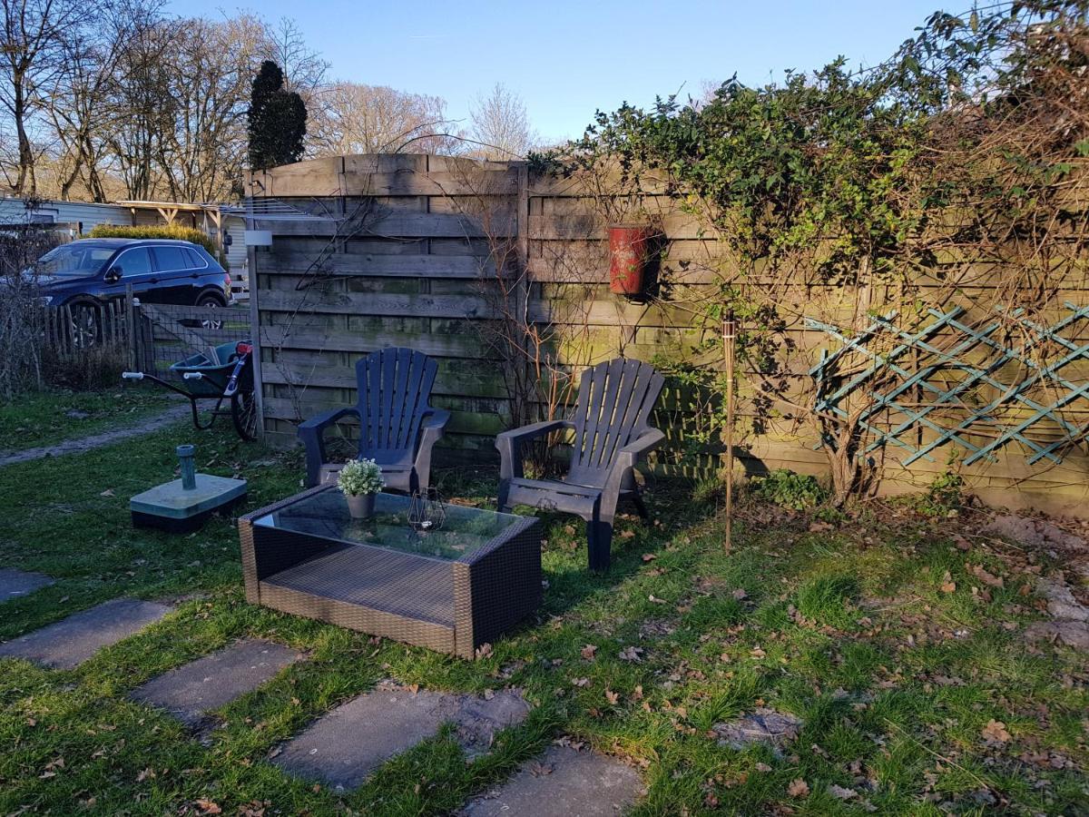 Chalet 2 Pers Met Hottub - Aan De Bosrand - Ijsselmeer - Gaasterland - Bos Rijs Exteriör bild